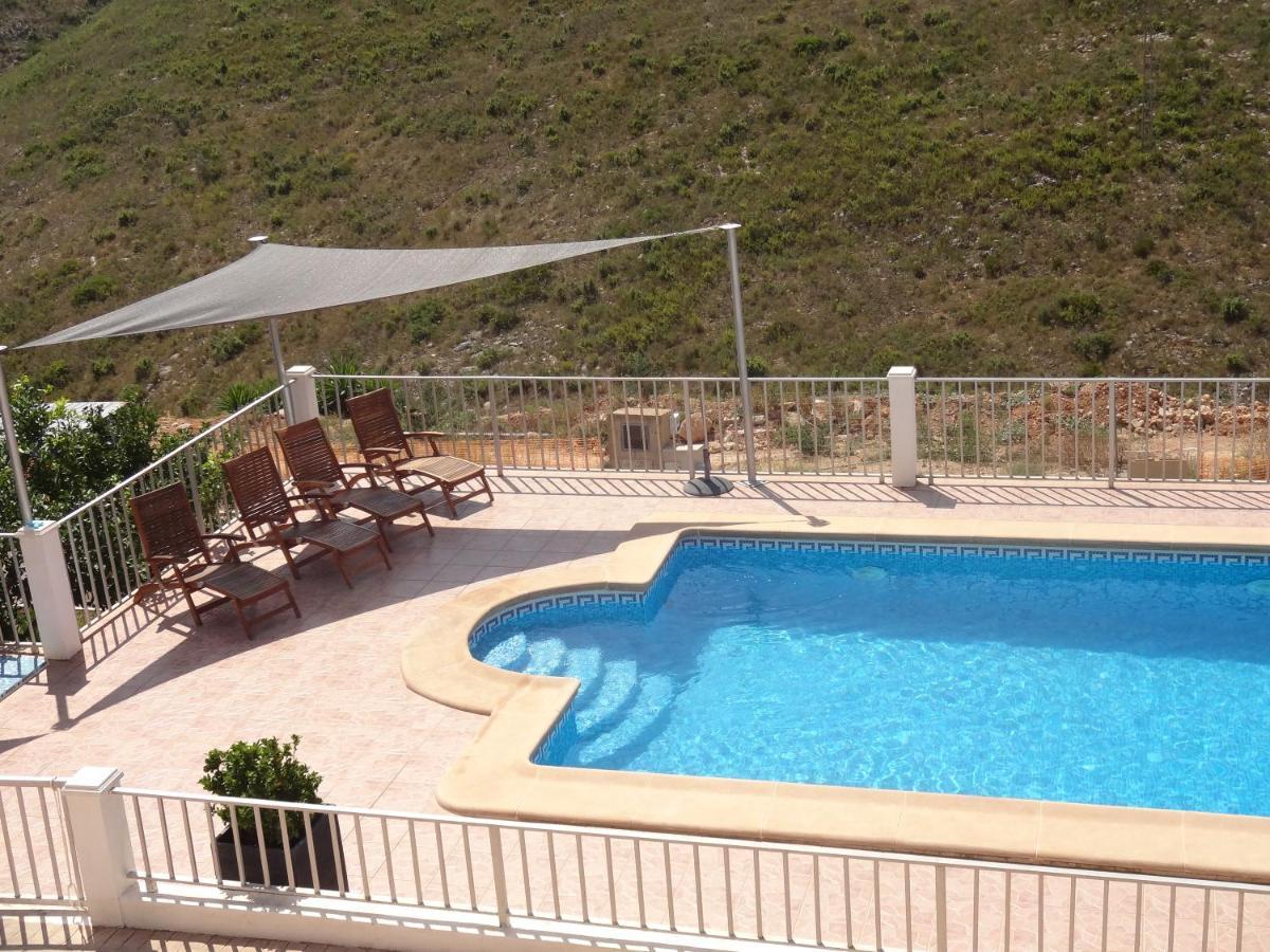 Las Palomas, Appartement 2 Chambres Avec Piscine Turis Luaran gambar